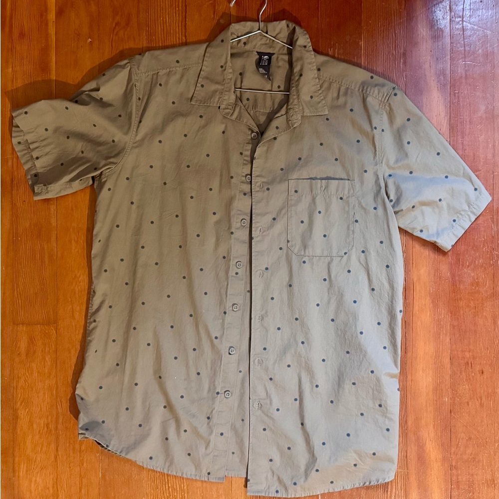 Mountain Hardwear Khaki Button Down Shirt